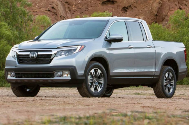 frontier, honda, nissan, ridgeline, tacoma, the top 3 most reliable midsize trucks from 2017 are affordable