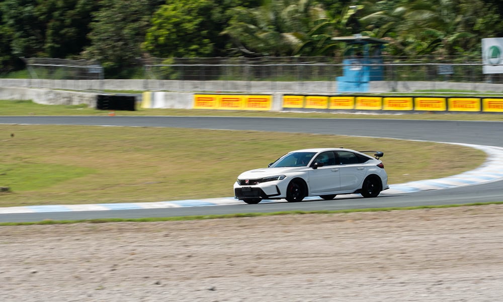 hot laps with the honda civic type r (fl5)