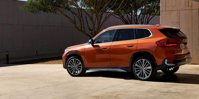 small midsize and large suv models, what comes standard on the cheapest bmw suv for 2023?