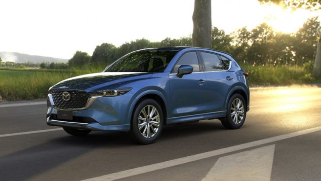 mazda cx-5, mitsubishi outlander, toyota rav4, mitsubishi outlander 2023, mazda cx-5 2023, toyota rav4 2023, mazda news, mitsubishi news, toyota news, mazda suv range, mitsubishi suv range, toyota suv range, mitsubishi, family cars, hybrid cars, plug-in hybrid, resale win or fail? best and worst versions to buy of the best-selling medium suvs in australia - the mazda cx-5, toyota rav4 and mitsubishi outlander