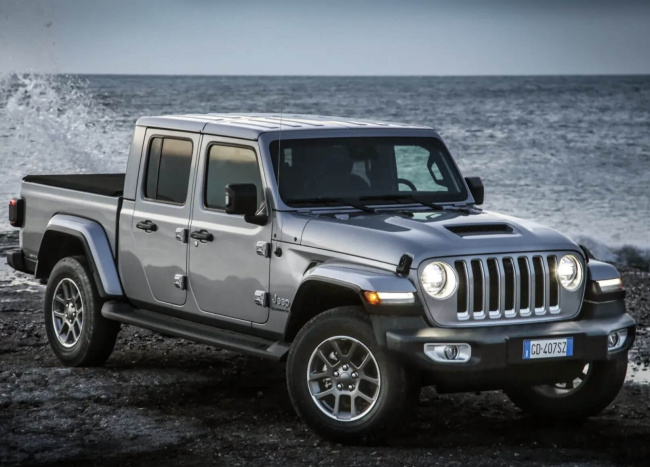 gladiator, jeep, trucks, the jeep gladiator ecodiesel is an instant classic truck