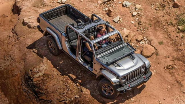 gladiator, jeep, trucks, the jeep gladiator ecodiesel is an instant classic truck