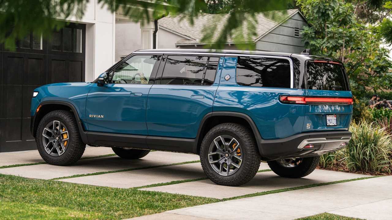 rivian promises massive wave of deliveries in the coming months