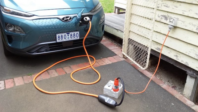 ev etiquette: six tips on how to be a good ev charging citizen