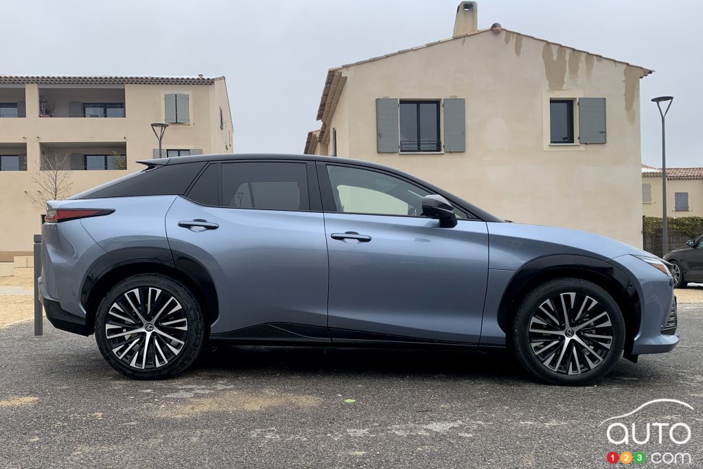 lexus rz450e 2023 first drive: lexus' turn to enter the electric fray