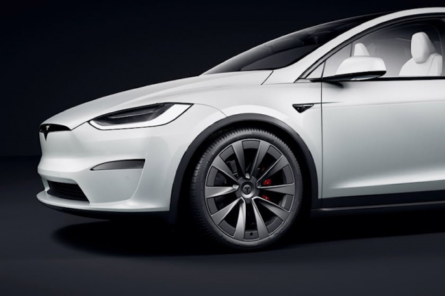 technology, tesla finds genius way to improve ride comfort in model s and model x