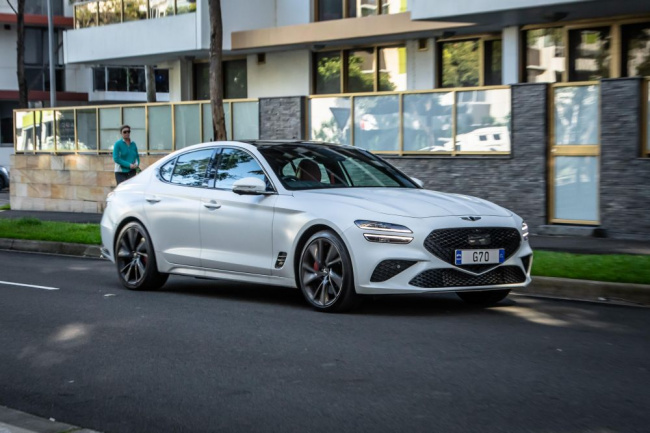 genesis g70: bmw 3 series rival getting another update - report