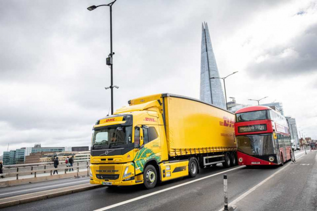 commercial, electric vehicles, manufacturing, dhl supply chain introduces electric volvo trucks