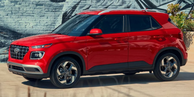 small midsize and large suv models, 5 great new suvs you can get for under $25k