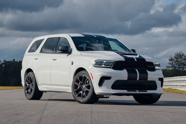 muscle cars, 2021 dodge durango hellcat owners have started a class action lawsuit over returning 2023 model