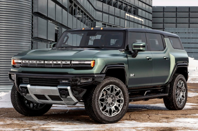 technology, industry news, 2024 gmc hummer ev will be able to charge stranded electric vehicles