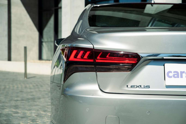 lexus ls, lexus ls500, lexus ls 2023, lexus ls500 2023, lexus ls reviews, lexus ls500 reviews, lexus reviews, lexus sedan range, prestige & luxury cars, family car, family cars, lexus ls 2023 review: 500 sports luxury