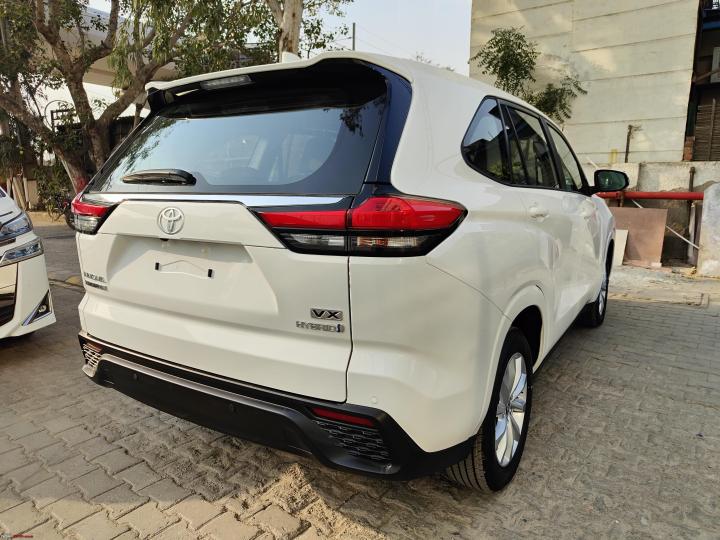 Went to book the Crysta, bought an Innova Hycross: Initial impressions, Indian, Member Content, Toyota Innova Crysta, Toyota Innova Hycross, hybrid