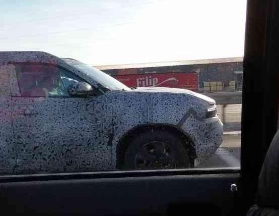 Next-gen Renault Duster spied testing for the 1st time, Indian, Renault, Other, Duster, spy shots, International