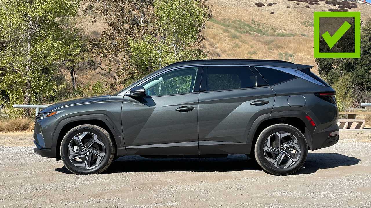 2022 Hyundai Tucson PHEV Pro: Edgy Design