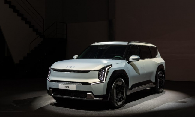 , kia ev9 full-size electric suv unveiled ahead of its global debut