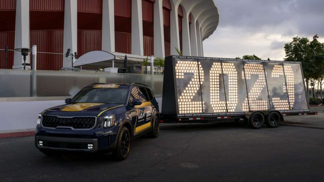 small midsize and large suv models, telluride, the 2023 kia telluride continues winning awards