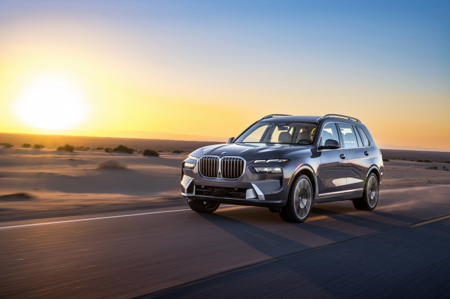 bmw, bmw malaysia presents the new bmw x7 xdrive40i pure excellence