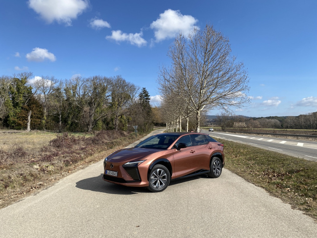 Review: 2023 Lexus RZ 450e tests the electric waters