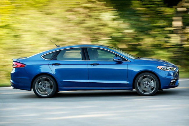 recall, industry news, nearly 1.3 million ford fusions and lincoln mkzs recalled over front brake failure