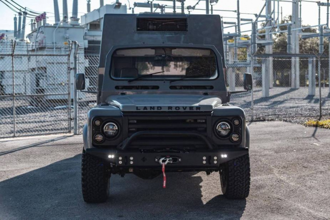 defender, land rover, trucks, mercedes g wagon 6×6 too mainstream? drive this factory land rover defender 6×6 instead