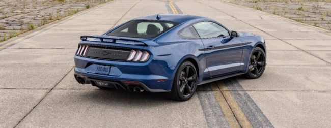 ford, muscle cars, mustang, 5 reasons the cheapest new 2023 ford mustang is worth the money