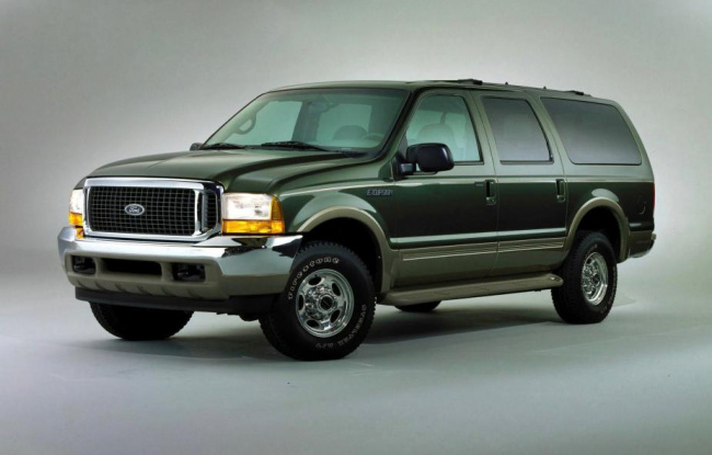 excursion, ford, small midsize and large suv models, the ford excursion is one of ford’s best