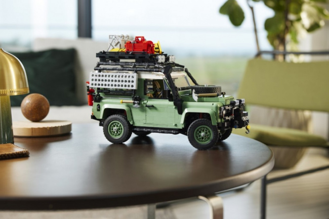 autos land rover, lego launches classic defender 90 set