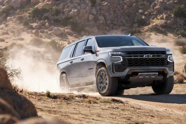 chevrolet, expedition, ford, suburban, three-peat: the chevy suburban still beats the ford expedition