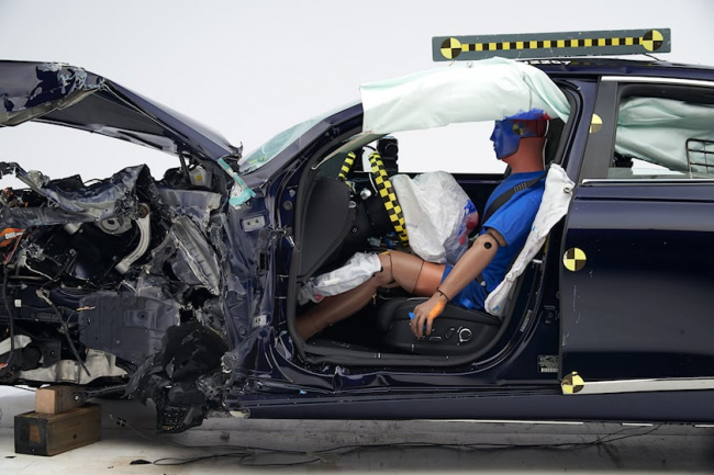 government, current crash-test dummies don't represent female drivers properly
