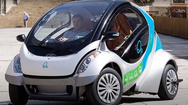 cars, weird car news, this foldable electric car can shrink to 6 feet to save space