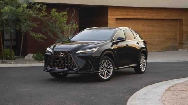 lexus, luxury suv, small midsize and large suv models, is there something wrong with the 2023 lexus nx?