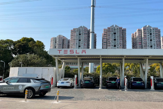 offbeat, luxury, cadillac caught offering free lyriq test drives at chinese tesla supercharger station