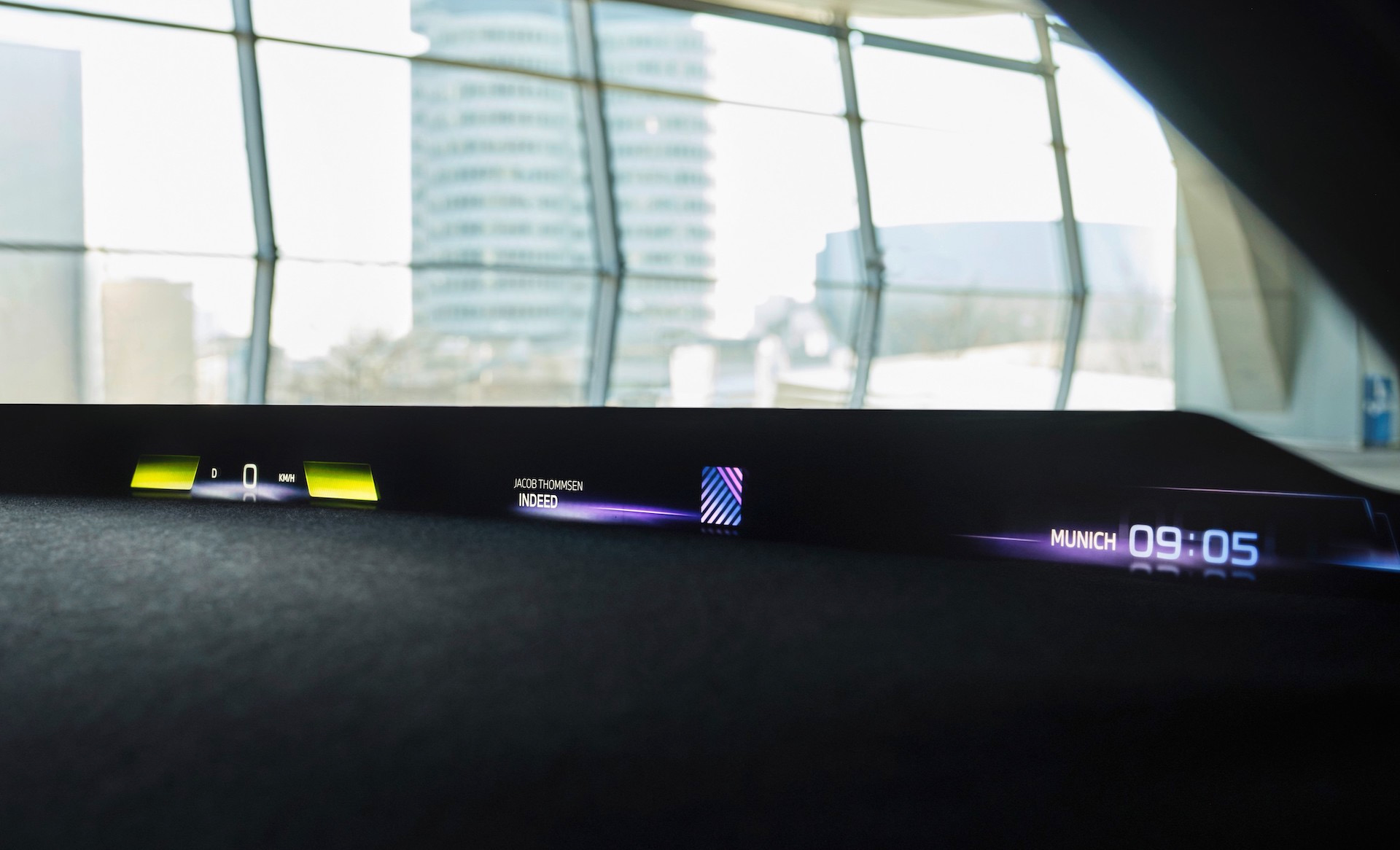 bmw launching full-width ‘panoramic vision’ head-up display in 2025
