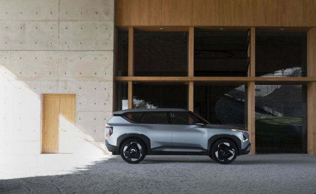 kia unveils ev5 electric suv concept, another ev with space for swivel seats