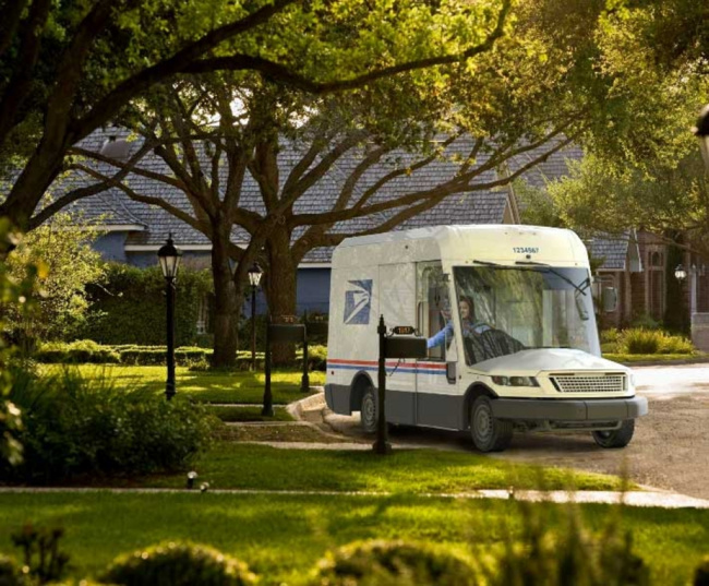 trucks, the oshkosh ngdv is not the usps’s first electric mail truck