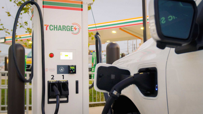 7-Eleven Launches New Electric Vehicle Charging Network 7Charge