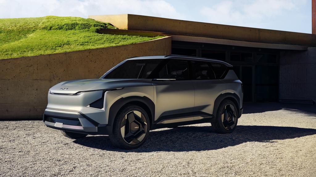 Technology, Motoring, Motoring News, Kia reveals new EV5 electric SUV concept