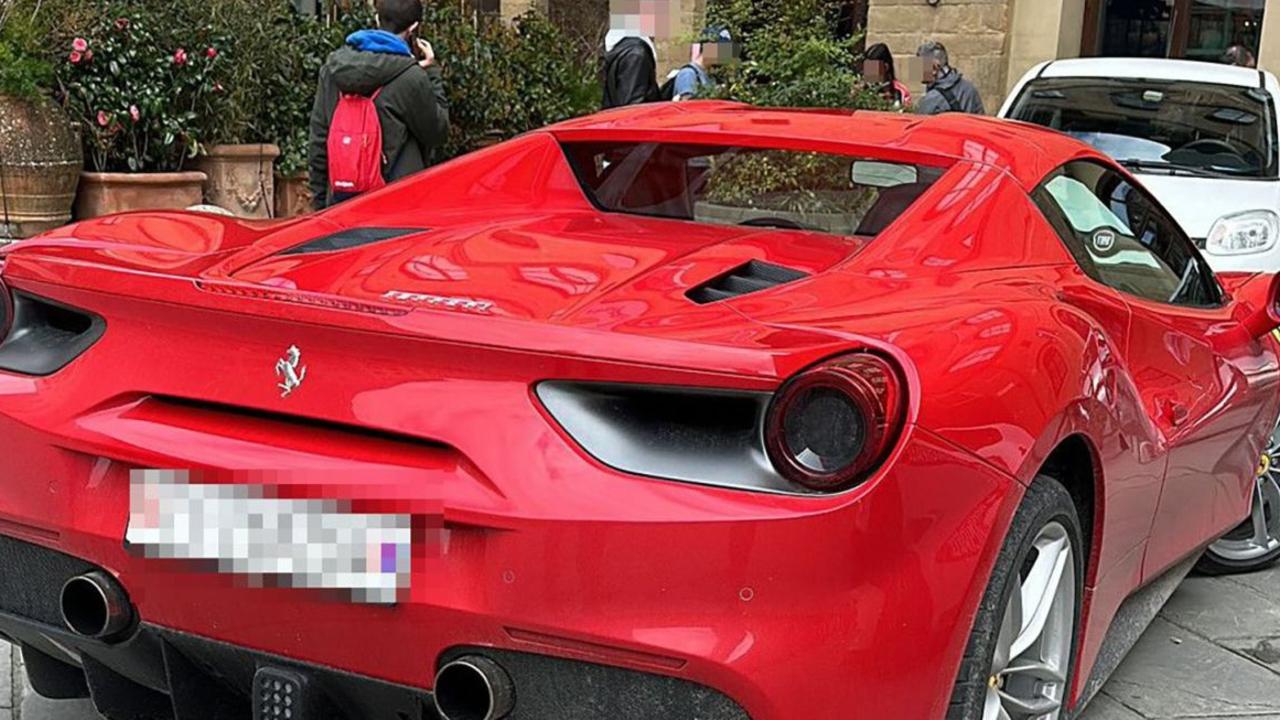 The tourist was fined €470., The vehicle was parked in a tourist hotspot near the Palazzo Vecchio., Technology, Motoring, Motoring News, Ferrari driving American tourist fined for illegal park