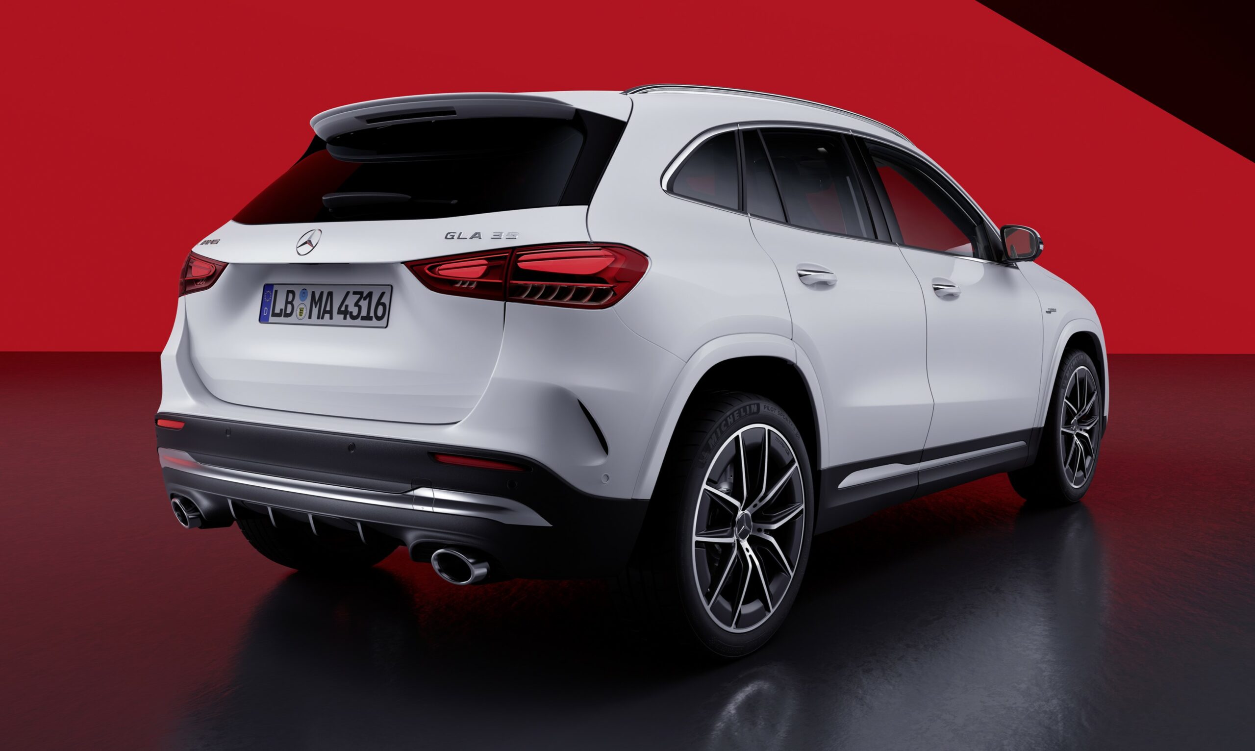 mercedes-benz, mercedes-benz gla, mercedes-benz gla undergoes mid-life update – what’s new
