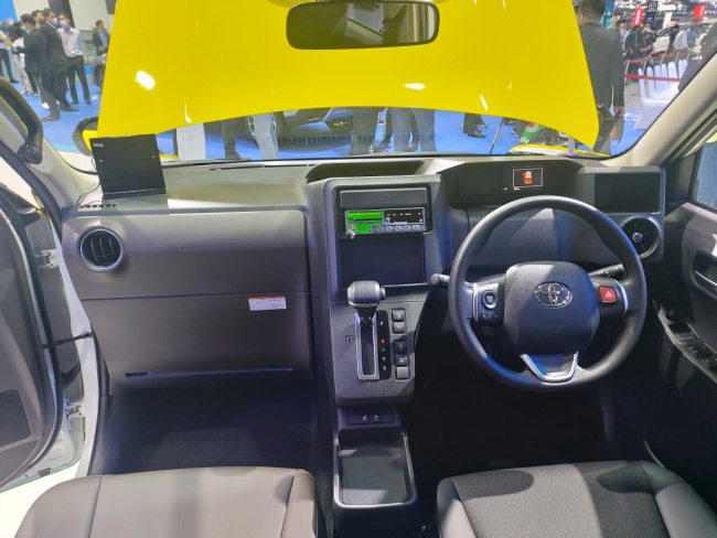 autos toyota, bangkok international motor show 2023: toyota lpg hev taxi concept