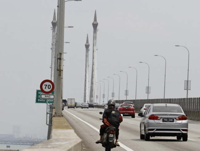 autos news, plus to conduct open toll payment system trial run at penang bridge, bke in september