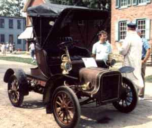 Cadillac History Model E 1905, 1900s, cadillac, Year In Review