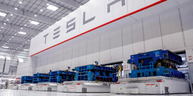 Tesla stock sale at ARK continues with another 130,000 shares sold