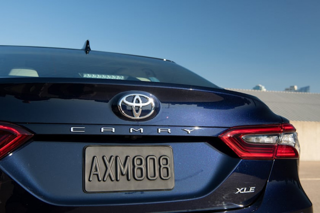 jdm, toyota camry sales to end in japan after 43 years