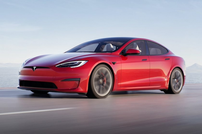 industry news, tesla's new extended service agreement is daylight robbery