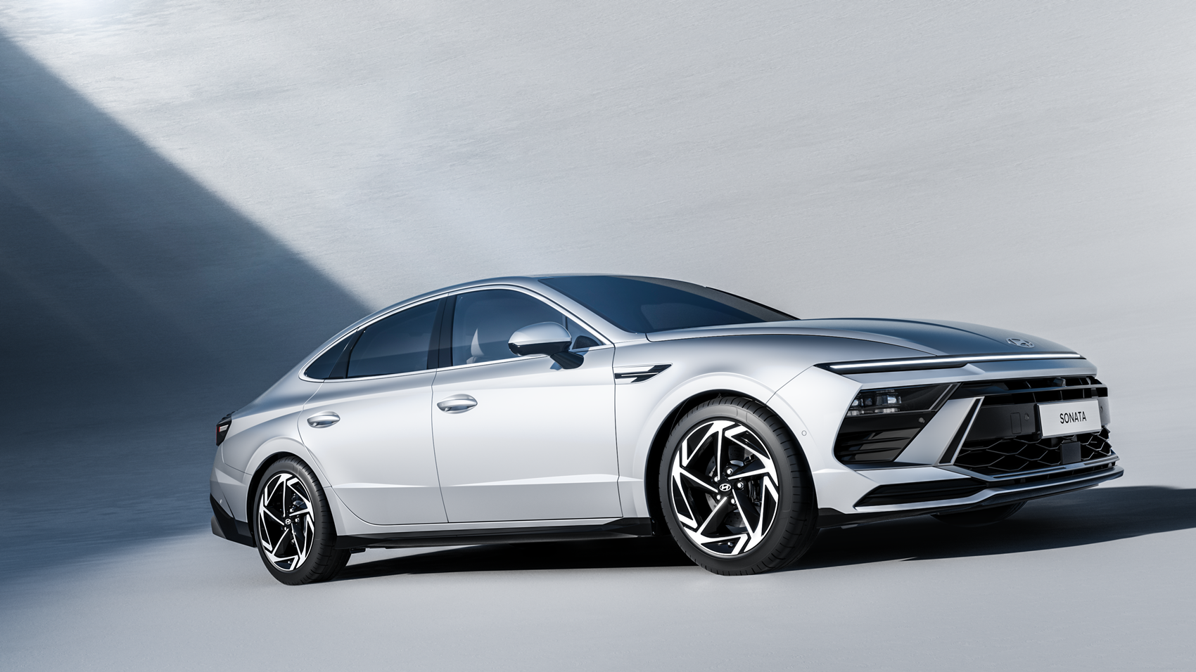 updated hyundai sonata revealed with sportier looks