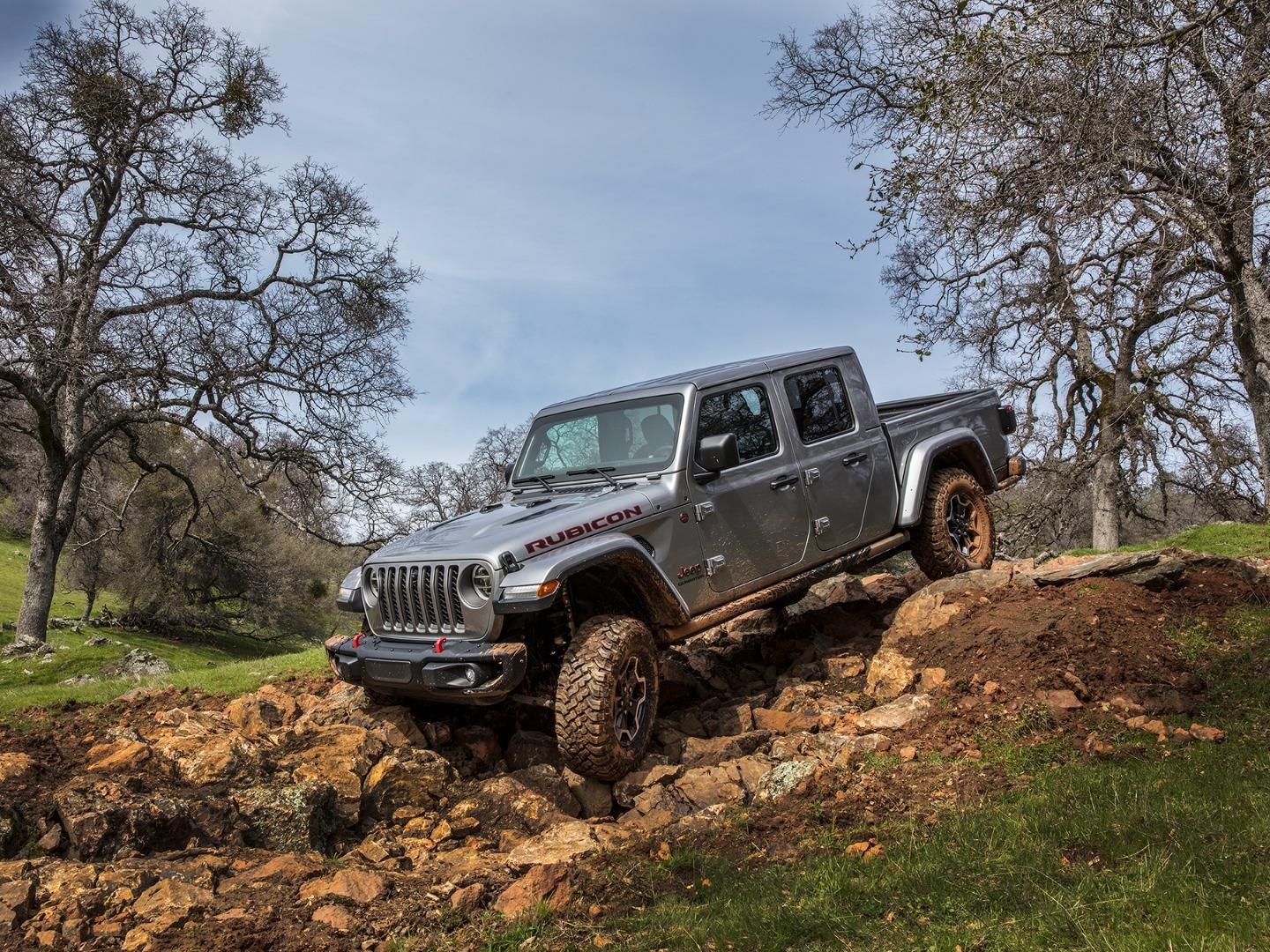 5 jeep wrangler accessories you didn’t know you needed.