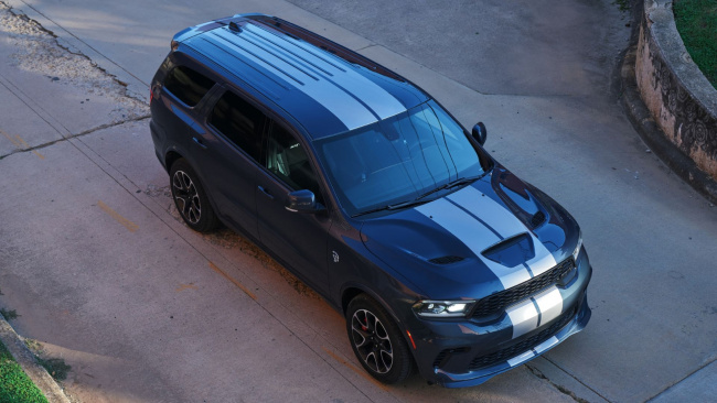 news, muscle, american, newsletter, handpicked, sports, classic, client, modern classic, europe, features, luxury, trucks, celebrity, off-road, exotic, asian, hotrods, durango hellcat owners sue dodge