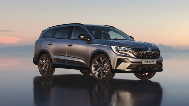 renault news, renault suv range, hybrid cars, family cars, green cars, 7 seater, same name, new style: 2023 renault espace returns as nissan x-trail, toyota rav4-sized suv, ditching people mover past